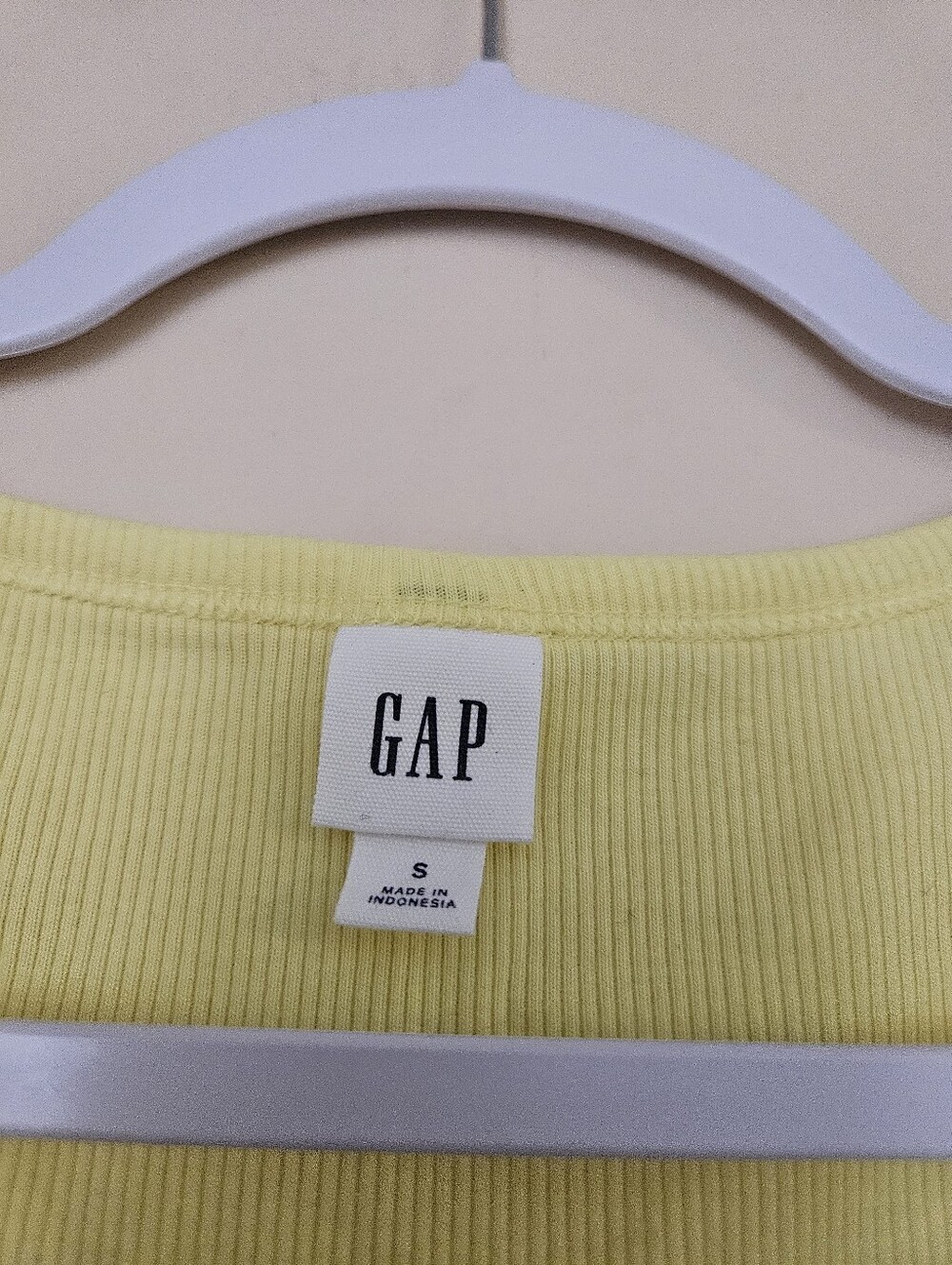 GAP Light Yellow Ribbed Tank Top, Size Small - Picture 3 of 3